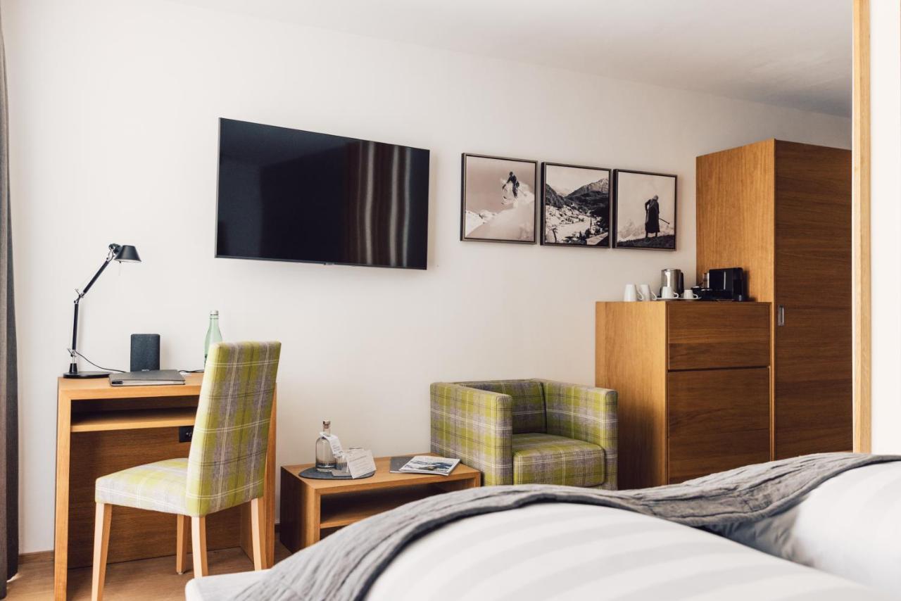 Hotel Schoene Aussicht Sölden Esterno foto